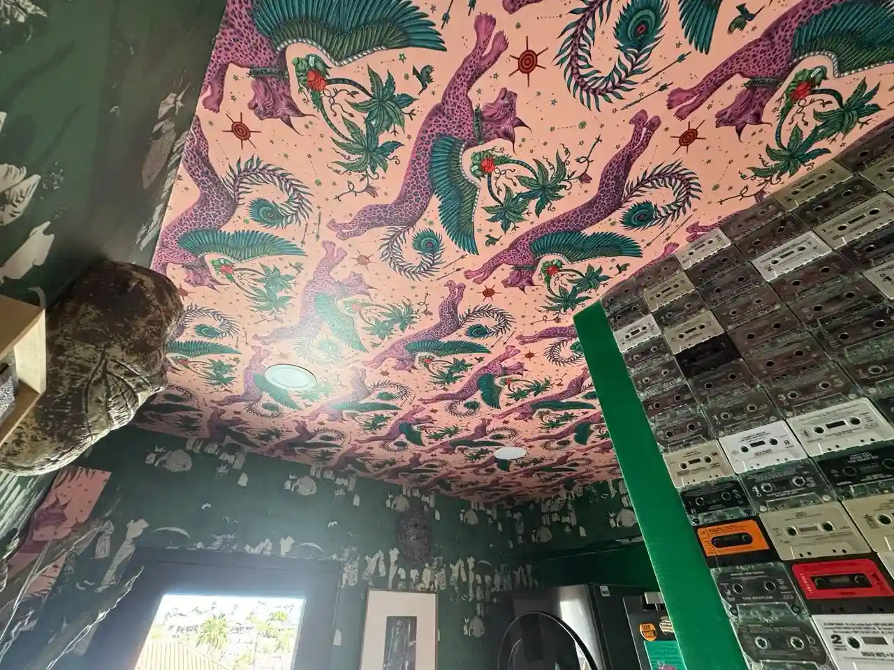 Professional wallpaper installer from Color Harmony team at work in Pacific Palisades, Los Angeles